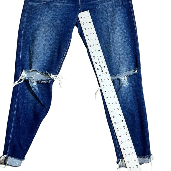 L'AGENCE Rachel Ripped Crop Slim Fit
Blue Slouch Cuffed Jeans Size 26
High Rise - Picture 9 of 11